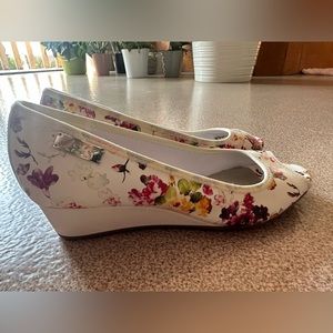 Anne Klein Sport Women’s Wedge Heels Floral/Multicolor